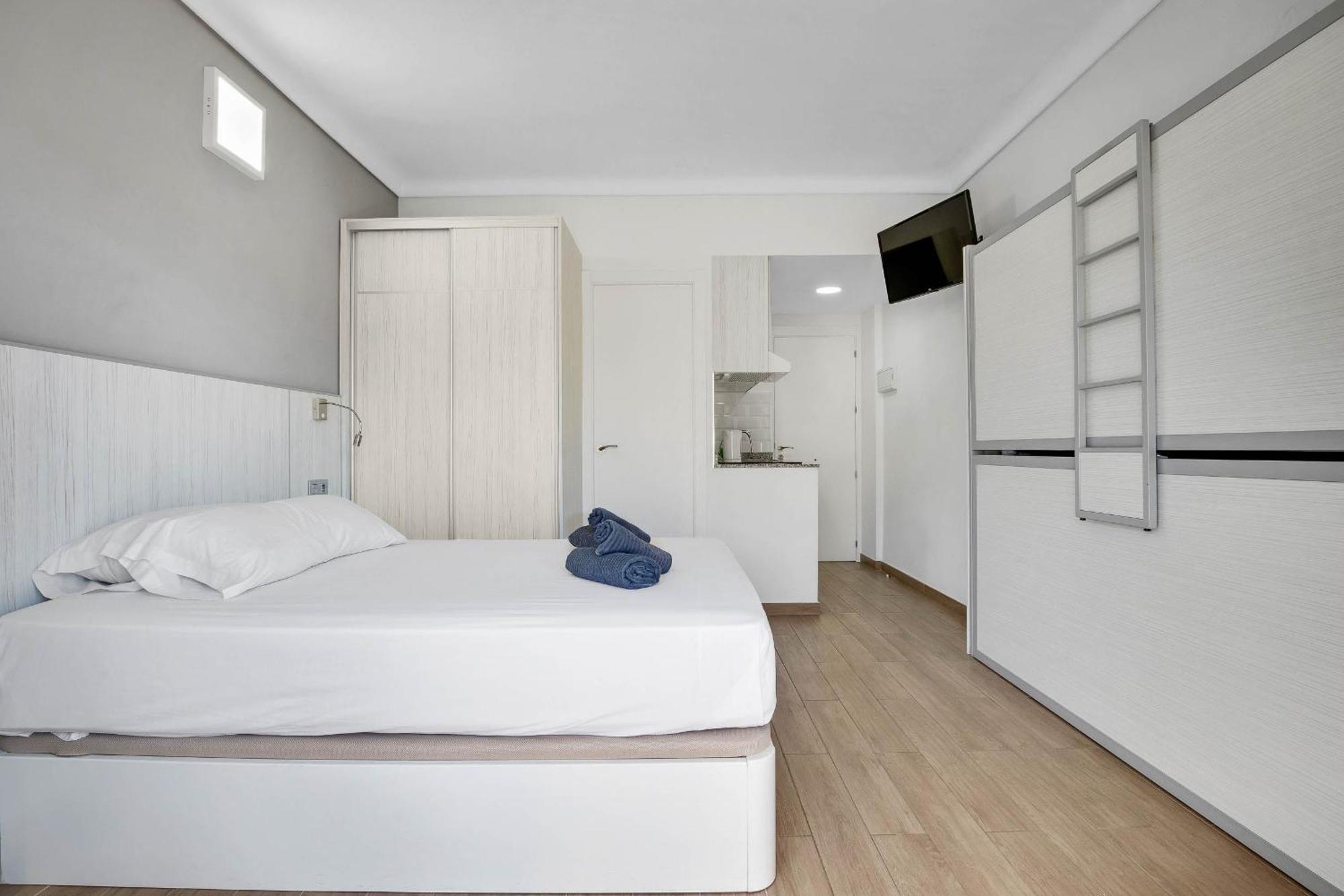 Carihuela Palace 417 By Ivi Real Estate Torremolinos Luaran gambar