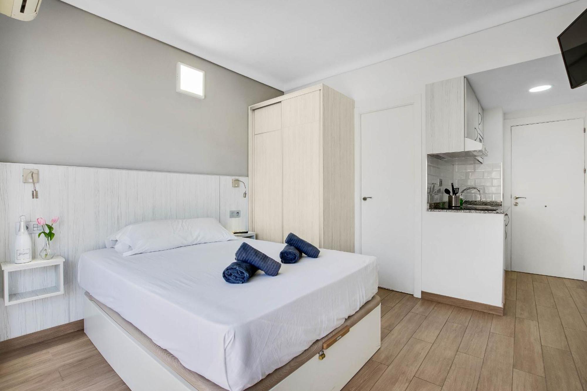 Carihuela Palace 417 By Ivi Real Estate Torremolinos Luaran gambar