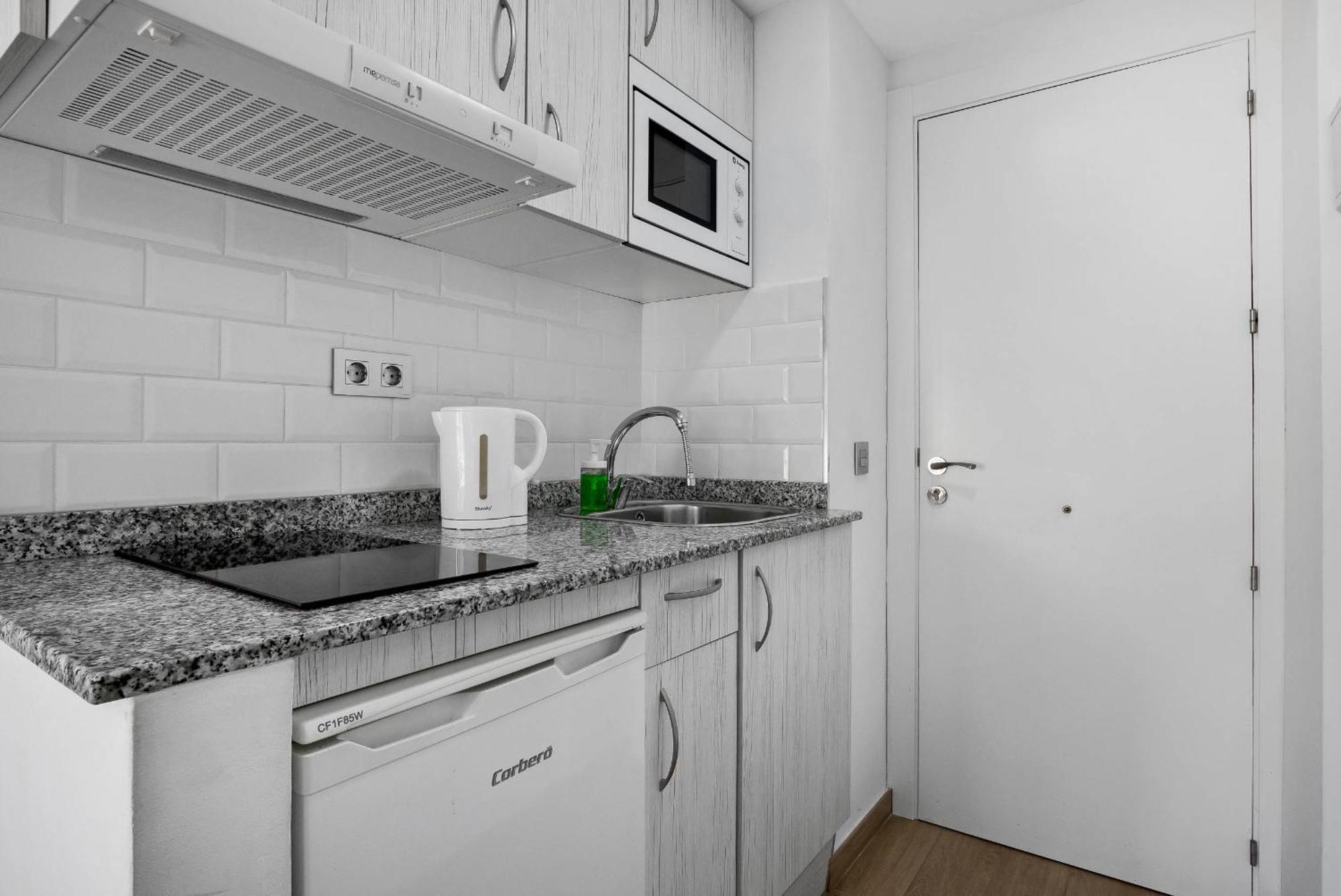Carihuela Palace 417 By Ivi Real Estate Torremolinos Luaran gambar